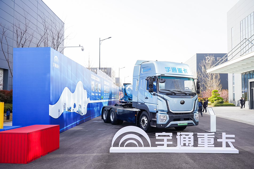 產品博覽 | 宇通400度底置充電牽引車重磅上市