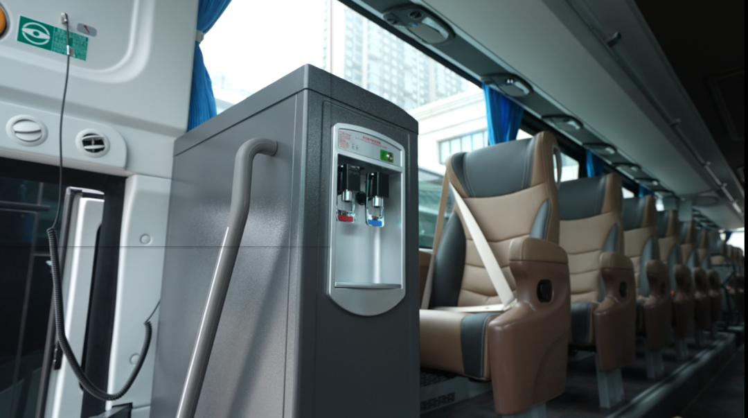 行業最大批量！宇通100輛高端旅游客車交付新疆