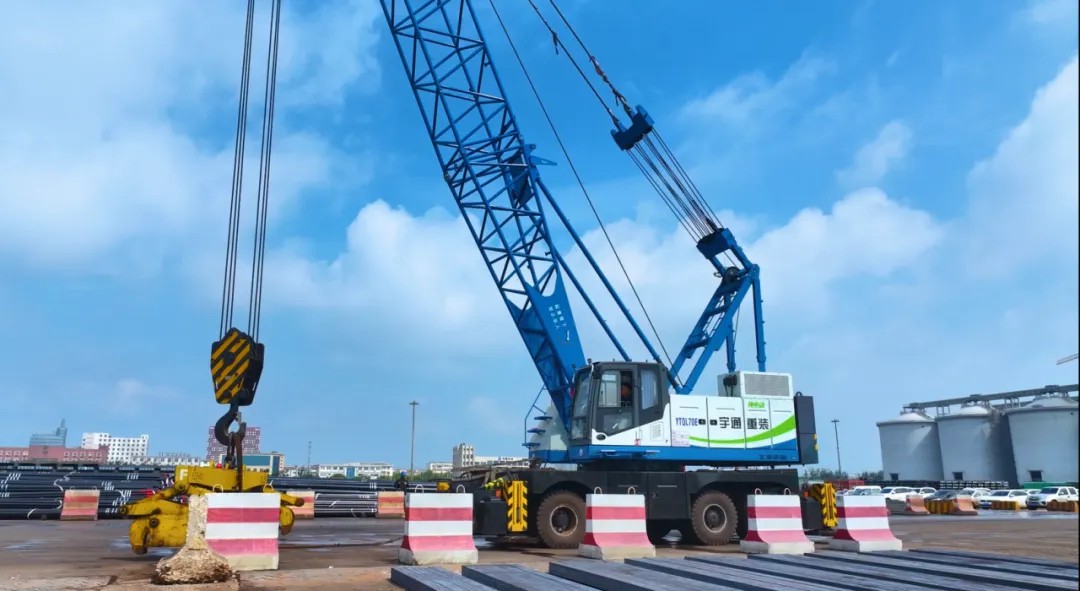 宇通純電動港口輪胎起重機:以硬核三電技術,護航港口綠色高效作業 宇通純電動港口輪胎起重機:以硬核三電技術,護航港口綠色高效作業