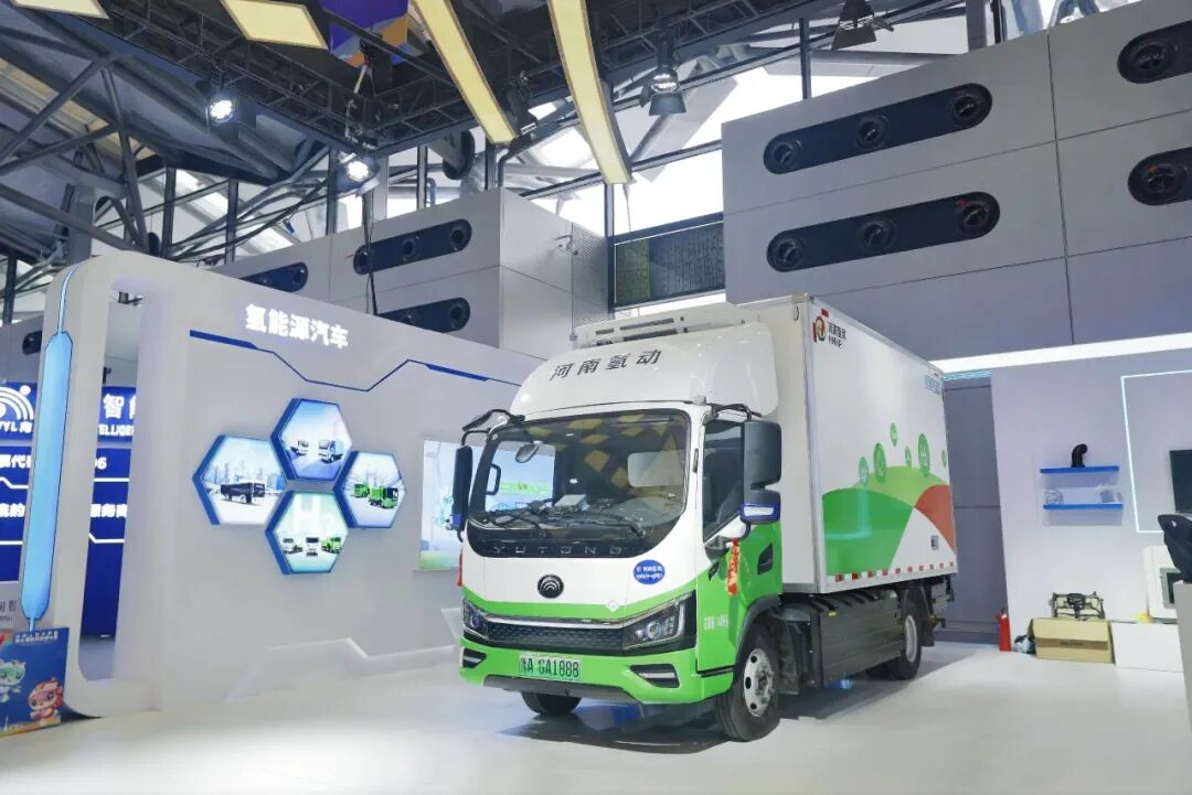 以智造致匠心!“小宇”領(lǐng)銜,宇通服務(wù)第三屆全國(guó)技能大賽 以智造致匠心!“小宇”領(lǐng)銜,宇通服務(wù)第三屆全國(guó)技能大賽