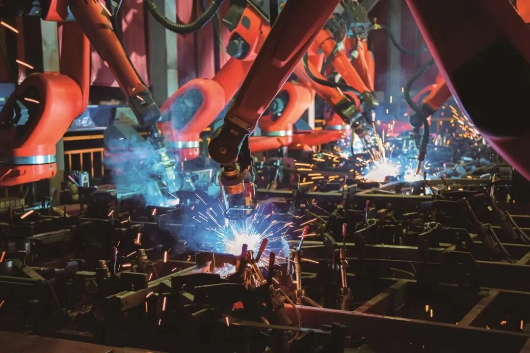 以智造致匠心!“小宇”領(lǐng)銜,宇通服務(wù)第三屆全國(guó)技能大賽 以智造致匠心!“小宇”領(lǐng)銜,宇通服務(wù)第三屆全國(guó)技能大賽