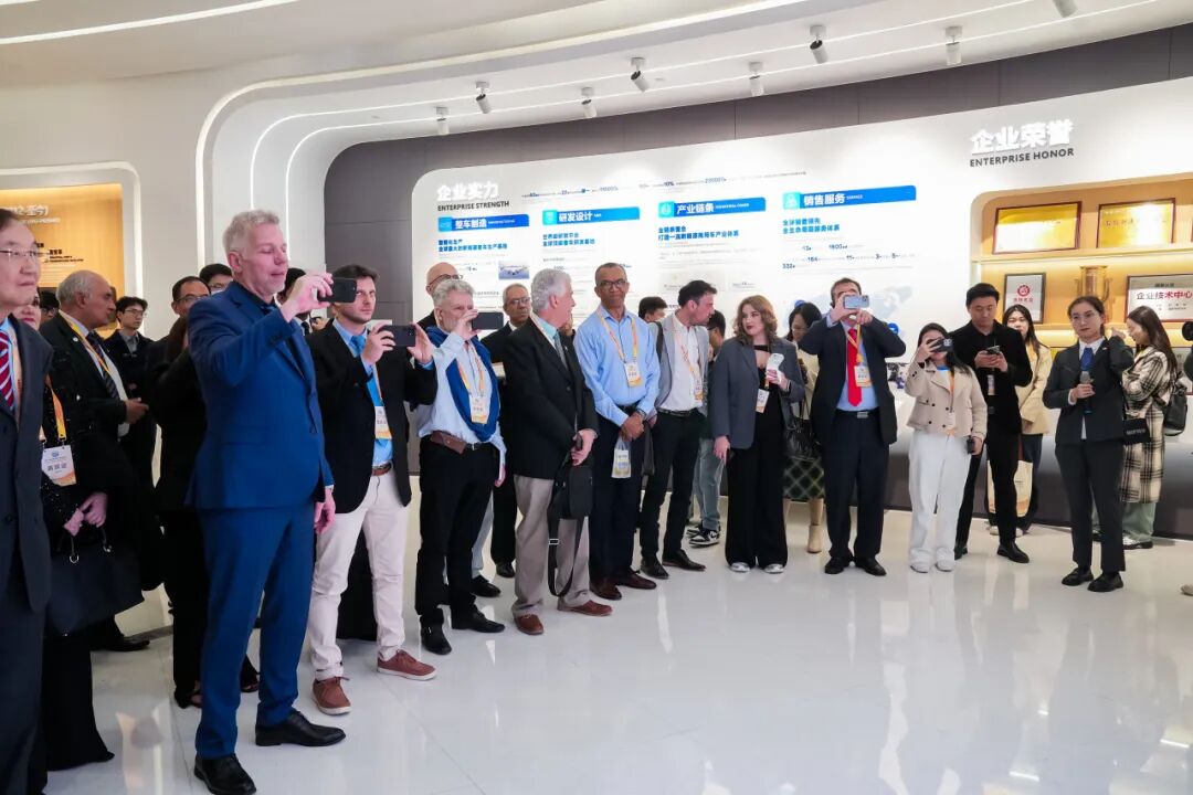 中拉企業家高峰會落幕,宇通以“綠色智造”擘畫共贏新藍圖 圖片