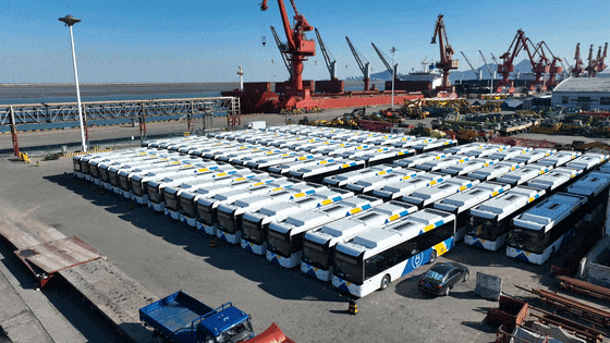 多面開花,多項突破!宇通3月批量大單火熱交付多地 多面開花,多項突破!宇通3月批量大單火熱交付多地