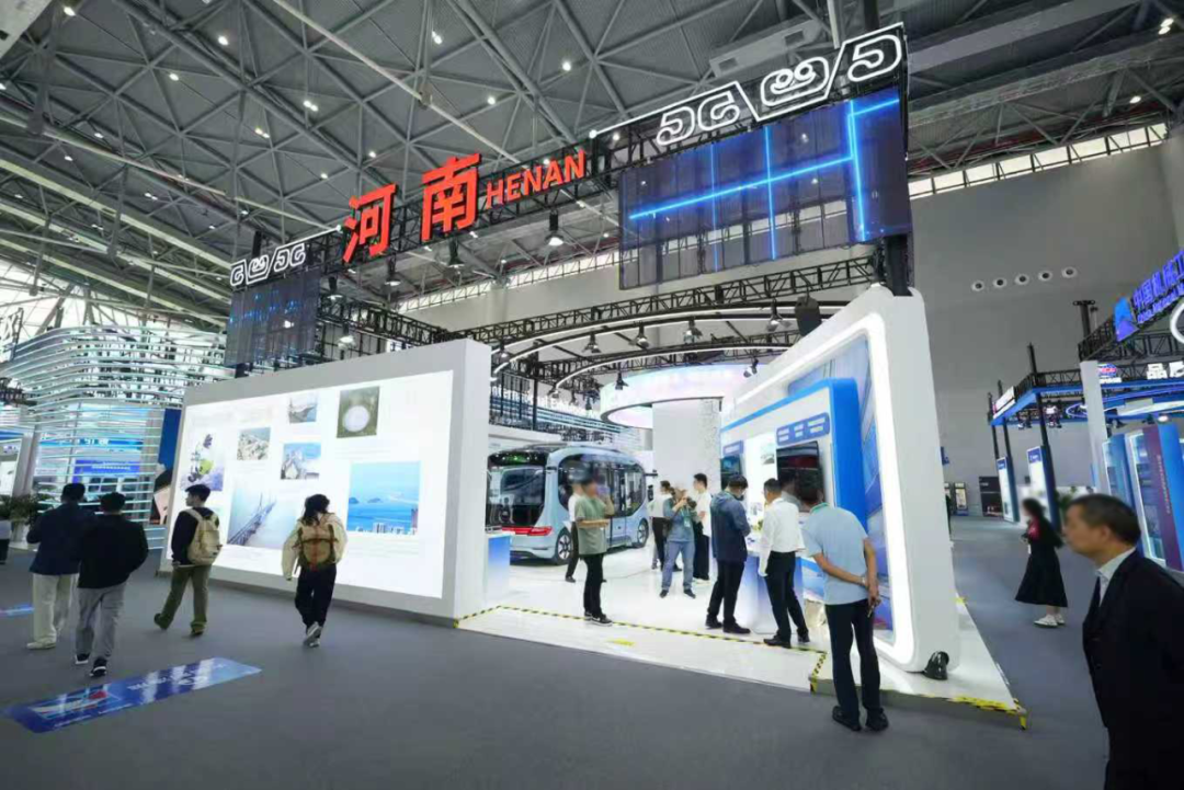 小宇2.0閃耀2025世界制造業大會,賦能智慧出行新未來 圖片