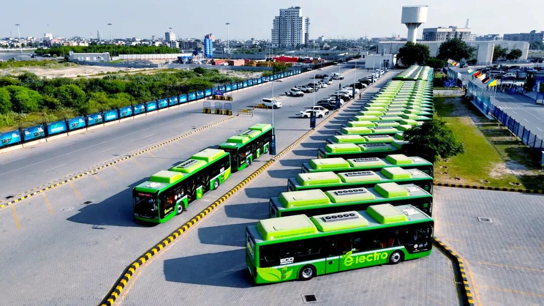 400輛批量交付!宇通新能源公交陸續奔赴巴基斯坦 圖片