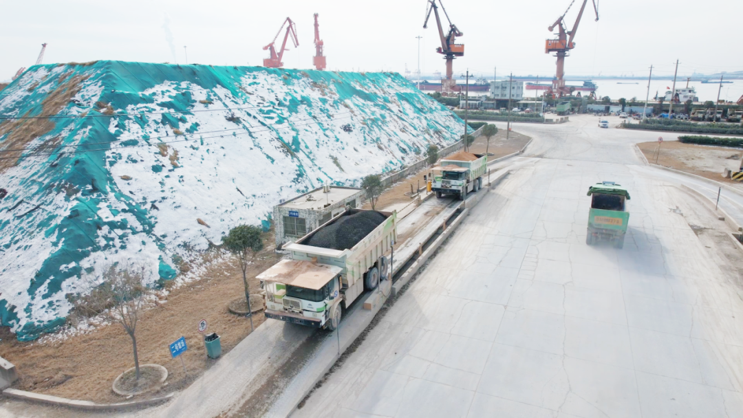 老友記 | 信任,是宇通礦卡與老友們共同書寫的傳奇 老友記 | 信任,是宇通礦卡與老友們共同書寫的傳奇